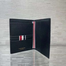 톰브라운 스트라이프 그로그랭 페블 레더 여권지갑 13.5x10cm